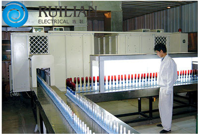 De kosmetische Bespuitende Productielijn 8KW van de Flessendeklaag